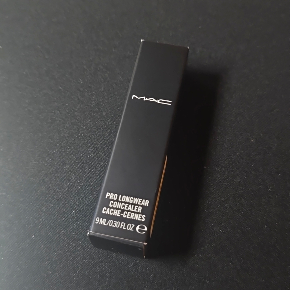 MAC Cosmetics Pro Longwear Concealer in NW 25 - Picture 4 of 7
